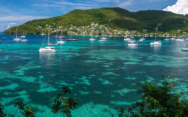 Grenadines Escale a Bequia en Croisiere en Catamaran - Catlante