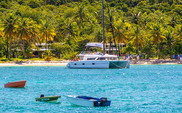 Grenadines Croisiere en Catamaran Escale a Mayreau - Catlante