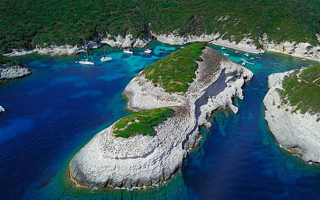 Corse Iles Fazziolu en Catamaran - Catlante