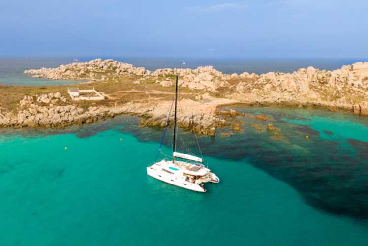 Autres plages du secteur : Chiuni, Menasina… - Catlante