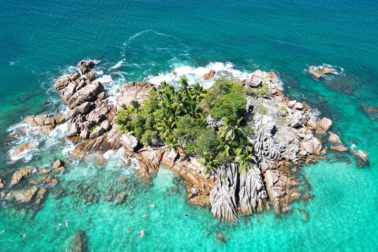 L'îlot Saint-Pierre : le spot de snorkeling iconique des Seychelles - Catlante