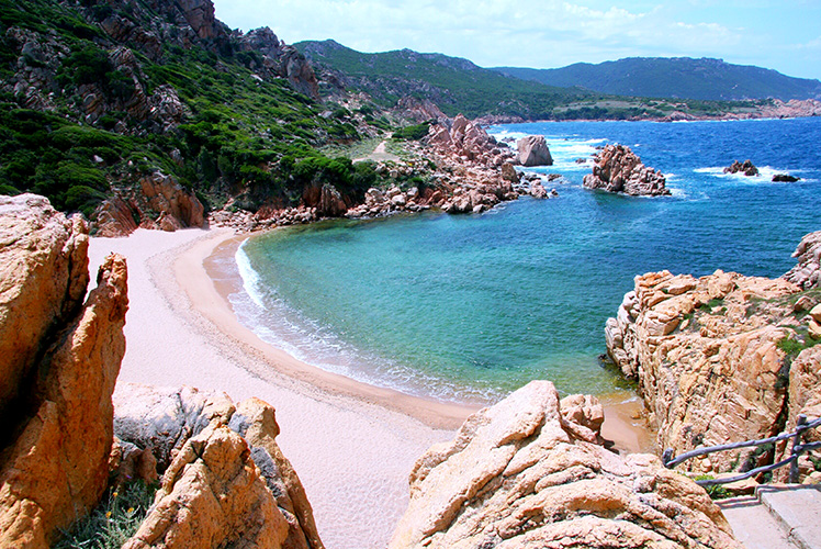 Pourquoi naviguer en Sardaigne avec Catlante